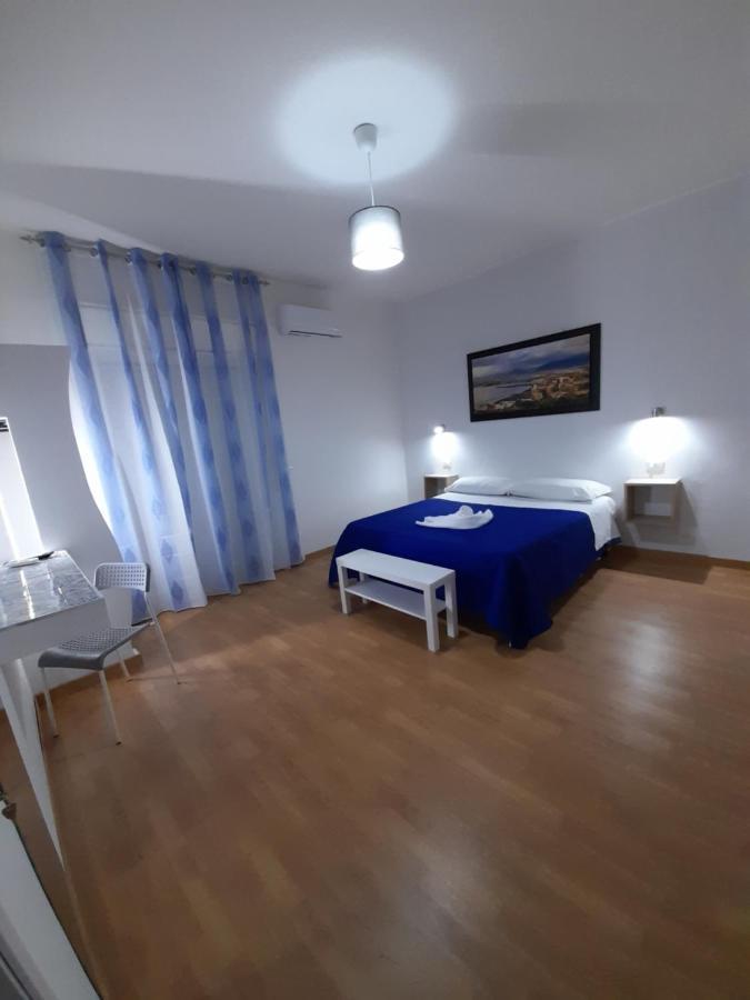 Bed and Breakfast Milazzo: La Porta Delle Eolie Номер фото