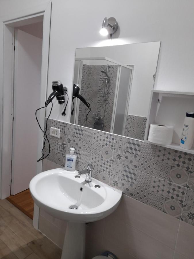 Bed and Breakfast Milazzo: La Porta Delle Eolie Номер фото